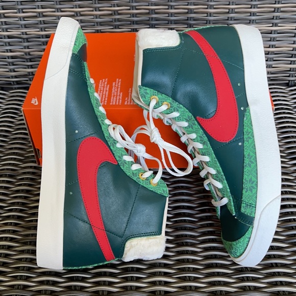 Nike Blazer Mid 77 Vintage MENS - Picture 14 of 16